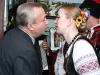 «Ну, с Рождеством!» - поздравили друг друга городской голова Александр Лукьянченко и красавица-певунья Анна Кишман. И скромно поцеловались.