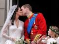 Королевская свадьба: первый супружеский поцелуй принца Уильяма и Кейт Миддлтон (ВИДЕО)