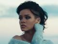 Rihanna - "Diamonds" ()