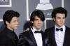  Jonas Brothers.