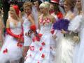 Парад невест в Донецке (ФОТО)