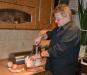 Юрий ЗЛАТИН готовит фаршированную курицу: «Это очень вкусное и красивое блюдо. На мой взгляд, не хуже гуся!»