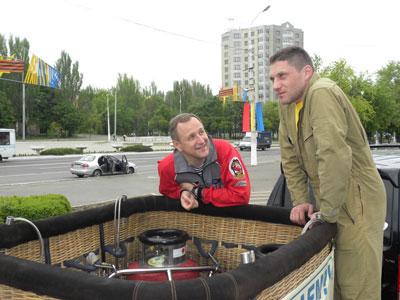 Леонид Тюхтяев и Сергей Скалько в ожидании попутного ветра. 