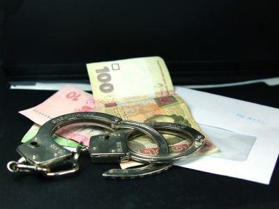 В Мариуполе чиновника-регионала "прихватили" на взятке