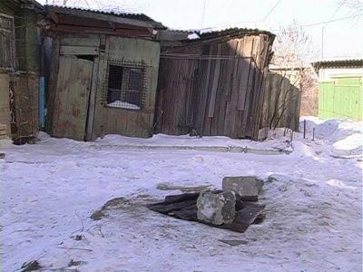 Жители поселка в Макеевке две недели живут без воды, тепла и канализации