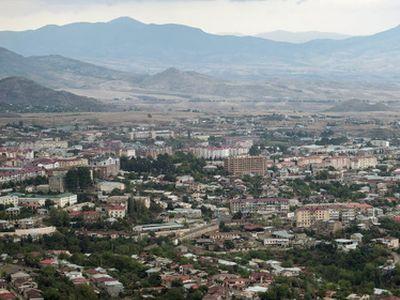 Пожар войны охватывает Нагорный Карабах