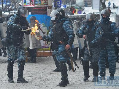 «Беркут» бив журналістів на Майдані, аби не знімали, що там відбувається, – висновок Генпрокуратури