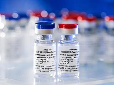 Путин распорядился начать массовую вакцинацию россиян от коронавируса
