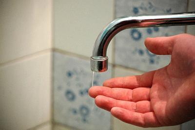 Дончан предупредили о сокращении подачи воды в три района города