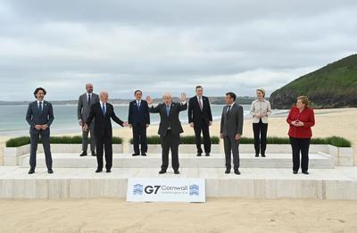  G7      
