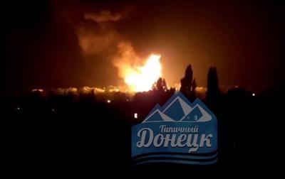 В оккупированном Донецке горит нефтебаза - соцсети