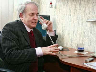 «Поводов для паники нет. Пенсии будут выплачиваться без задержек», -  считает Георгий Якименко.