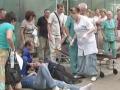ДТП в центре Донецка. "Скорая" вывозит пострадавших пешеходов (ВИДЕО)